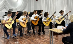 Народные инструменты всегда современны